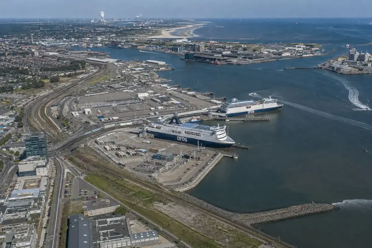 Destino de ferry: IJmuiden