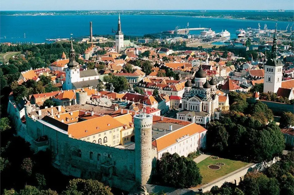 Destino de ferry: Tallinn