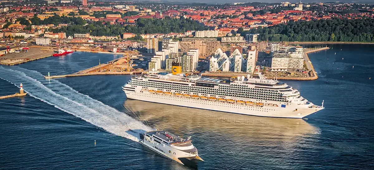 Aarhus – porto e destino de ferry