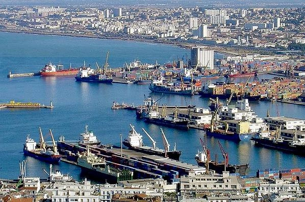 Algiers – porto e destino de ferry