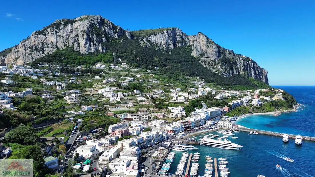 Capri – porto e destino de ferry