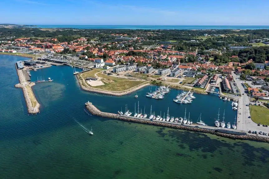 Ebeltoft – porto e destino de ferry