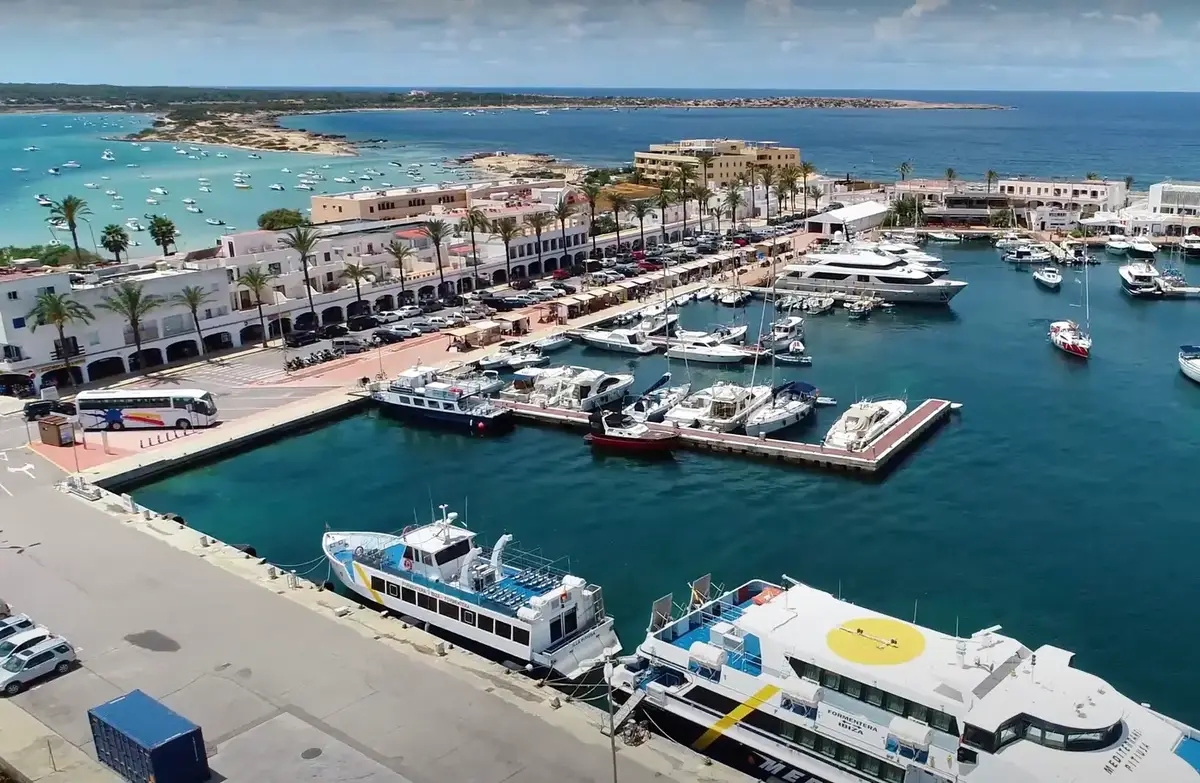 Formentera – porto e destino de ferry