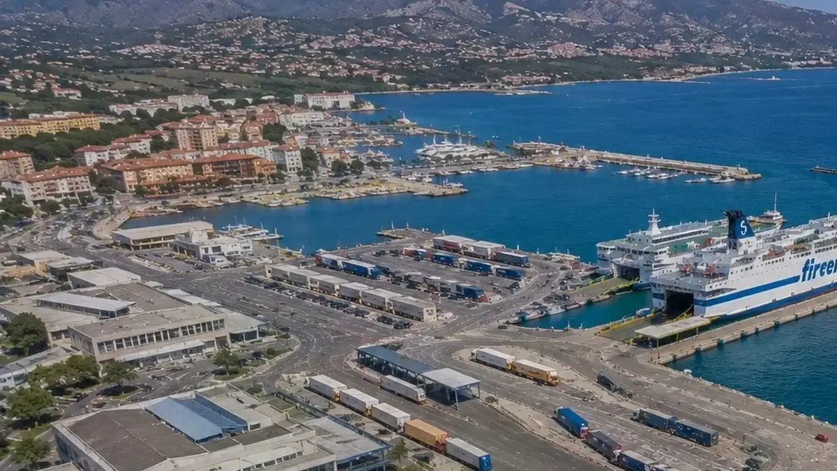 Ferry na rota Civitavecchia–Olbia