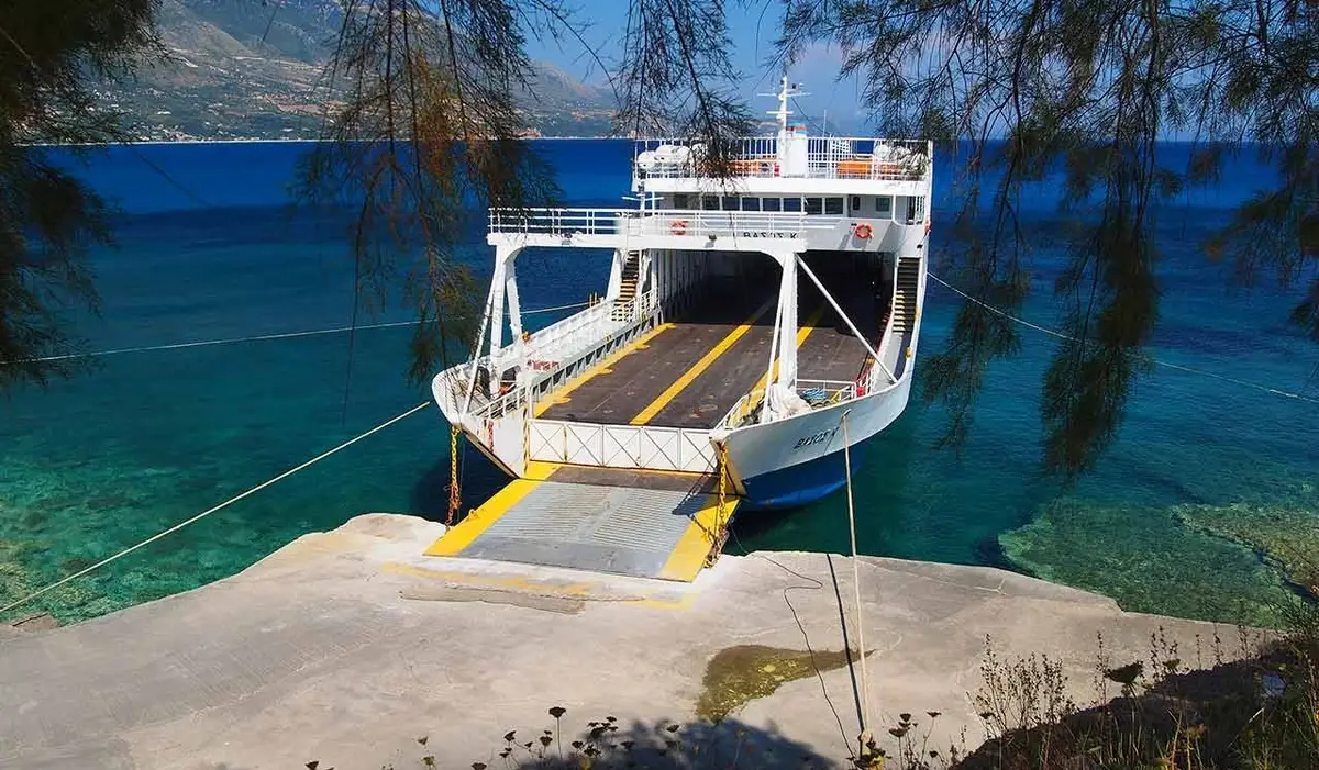 Pesada (Kefalonia) – porto e destino de ferry