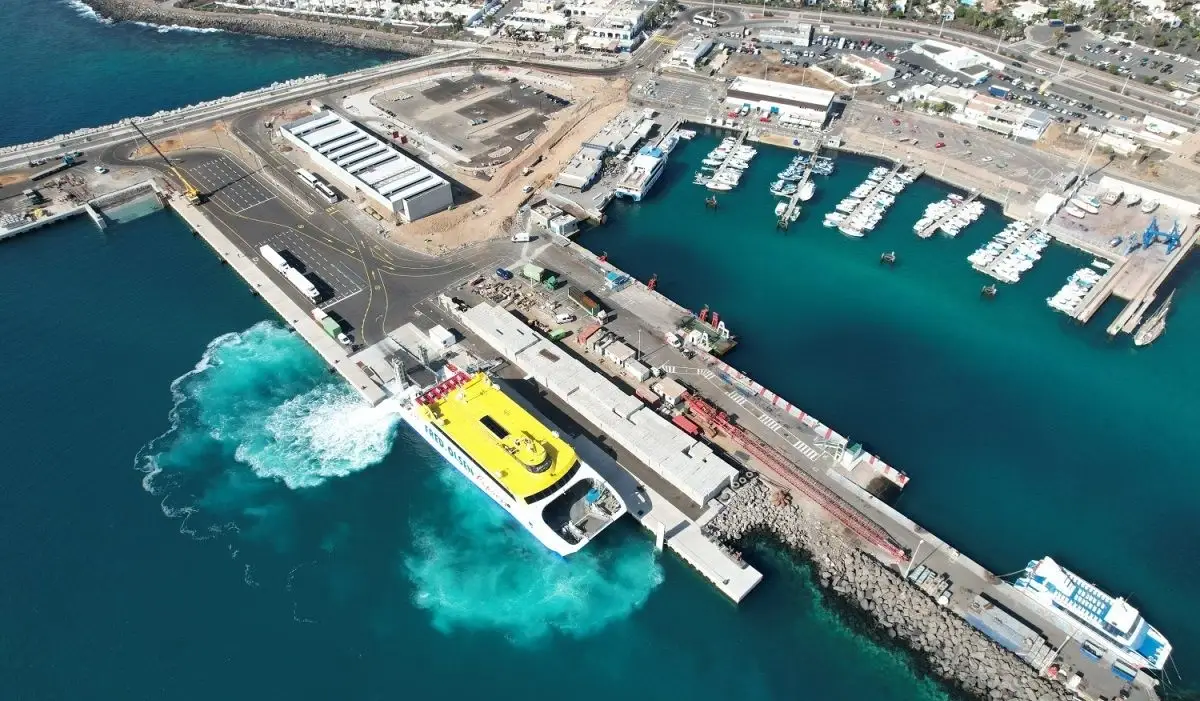 Playa Blanca – porto e destino de ferry