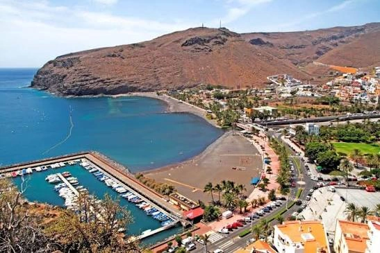 Ferry na rota Los Cristianos–San Sebastián de La Gomera