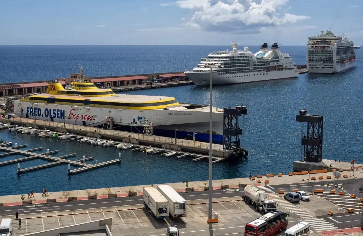 Ferry na rota Los Cristianos–Santa Cruz de La Palma