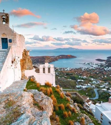 Serifos – porto e destino de ferry