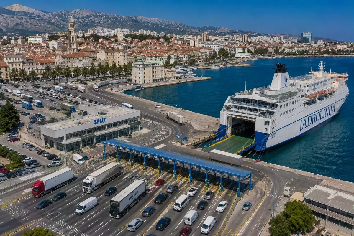 Porto de ferry de Split