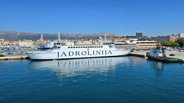Stari Grad – porto e destino de ferry