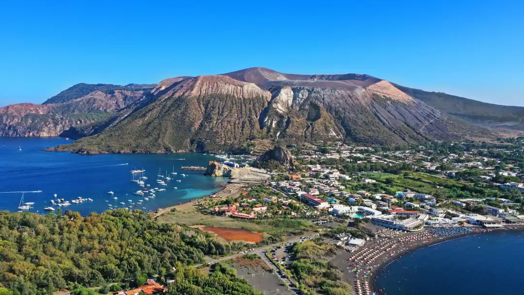 Stromboli – porto e destino de ferry