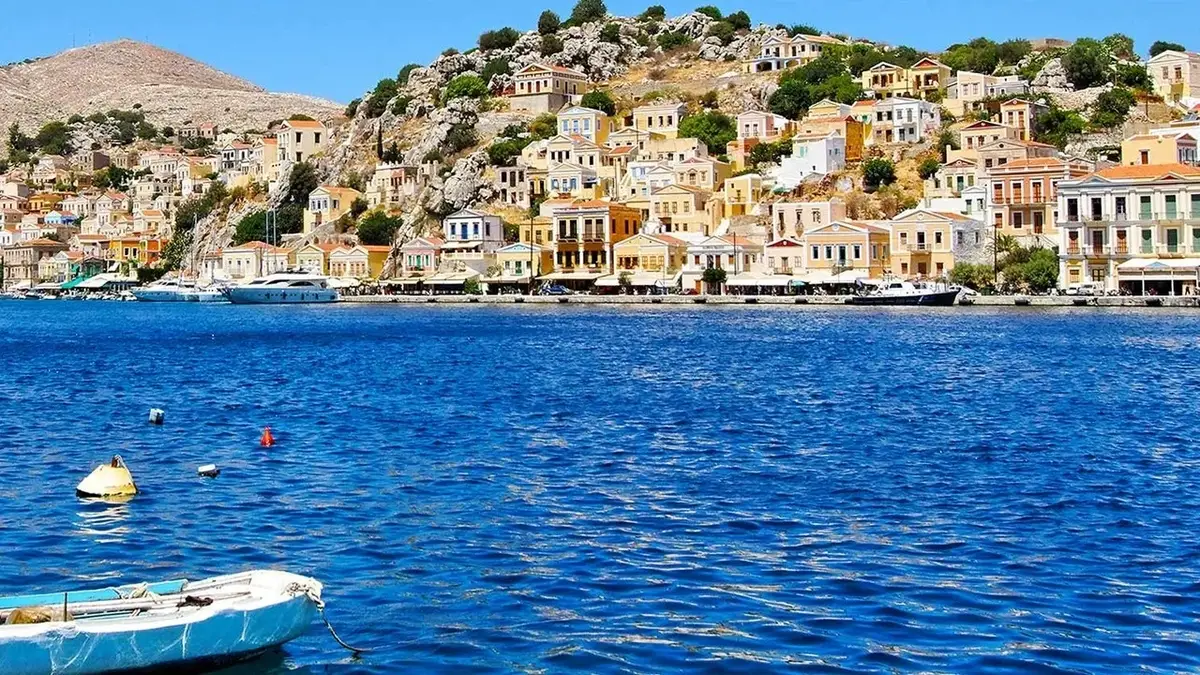 Tilos – porto e destino de ferry