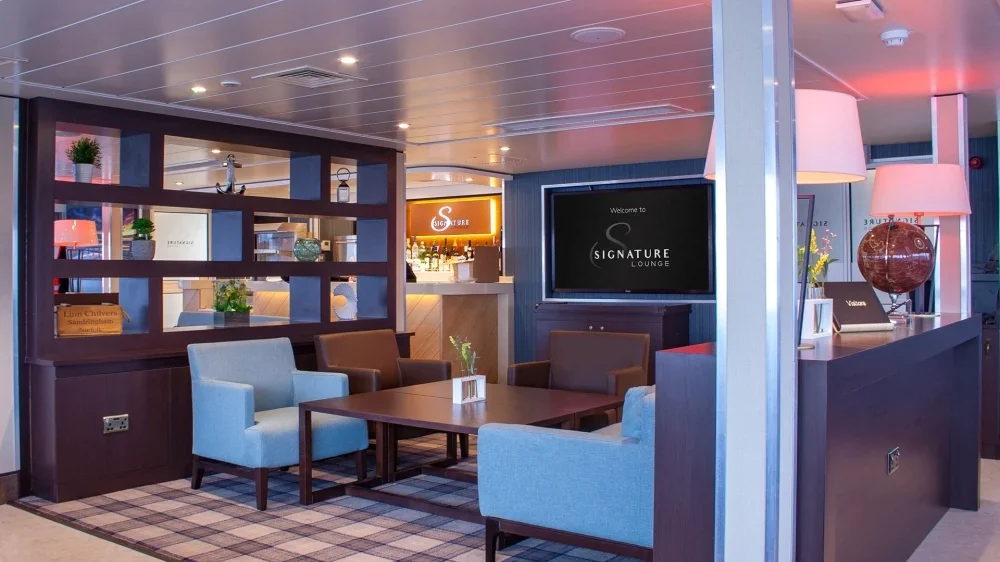 Signature Lounge a bordo de um ferry da Red Funnel