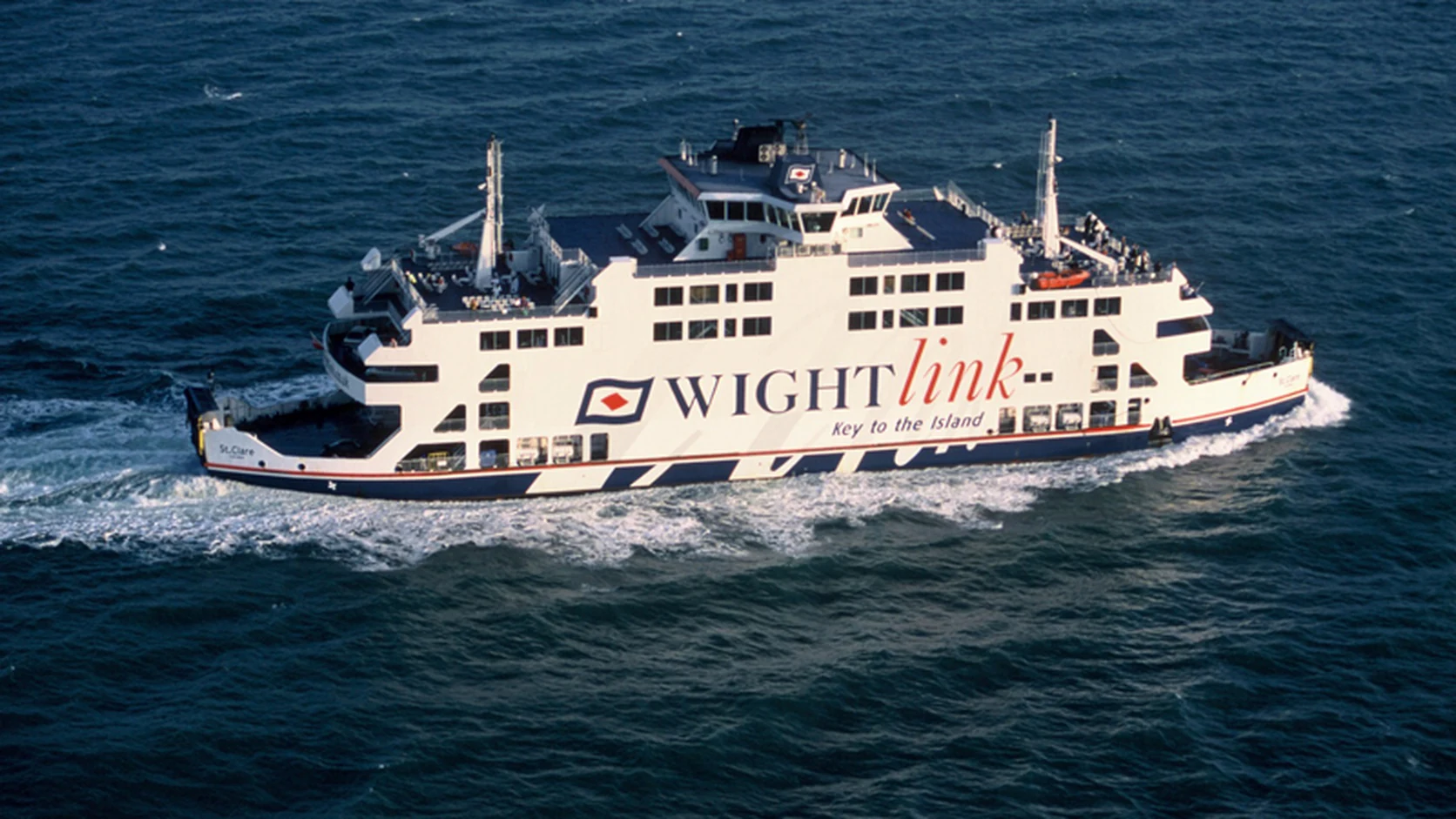 Ferry St Clare da Wightlink no mar